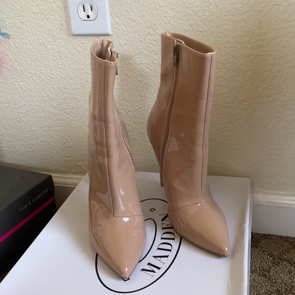 Size 5.5 Steve Madden Wagner - Picture 2 of 13